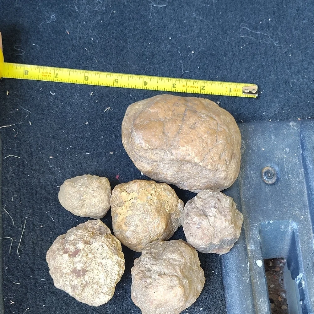 Geodes - Picture 2 of 5